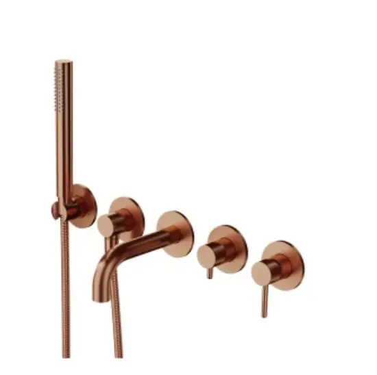 Freestanding bath mixer in brushed copper